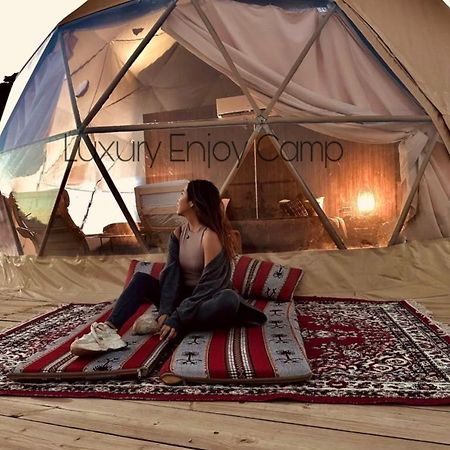 Apartament Abdullah Luxury Camp Wadi Rum Zewnętrze zdjęcie