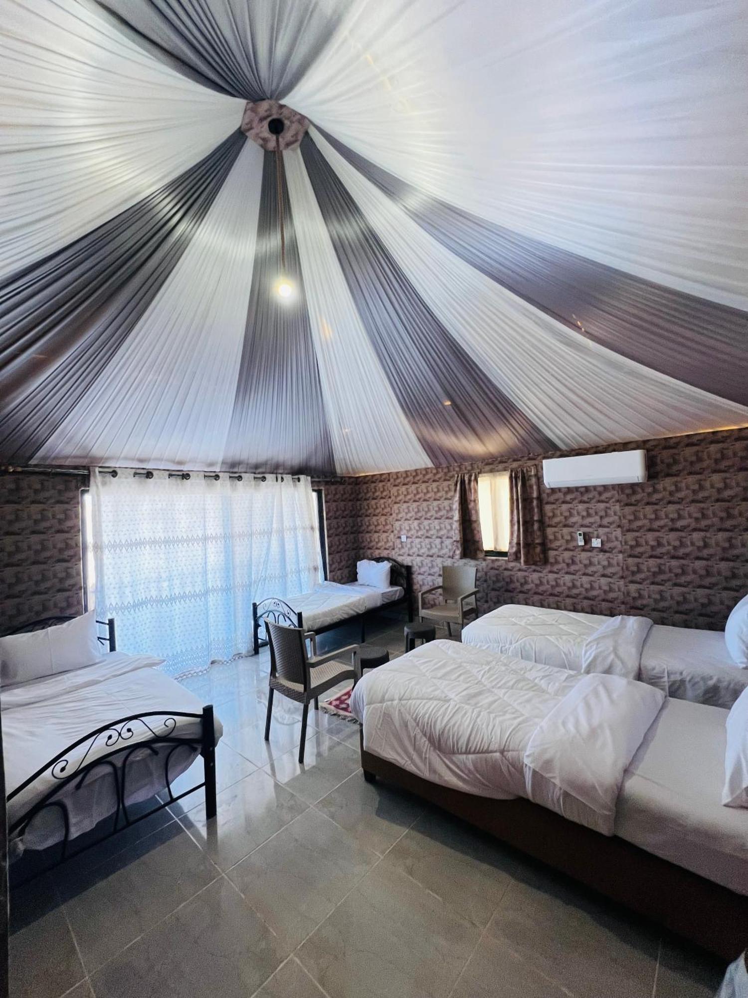 Apartament Abdullah Luxury Camp Wadi Rum Zewnętrze zdjęcie