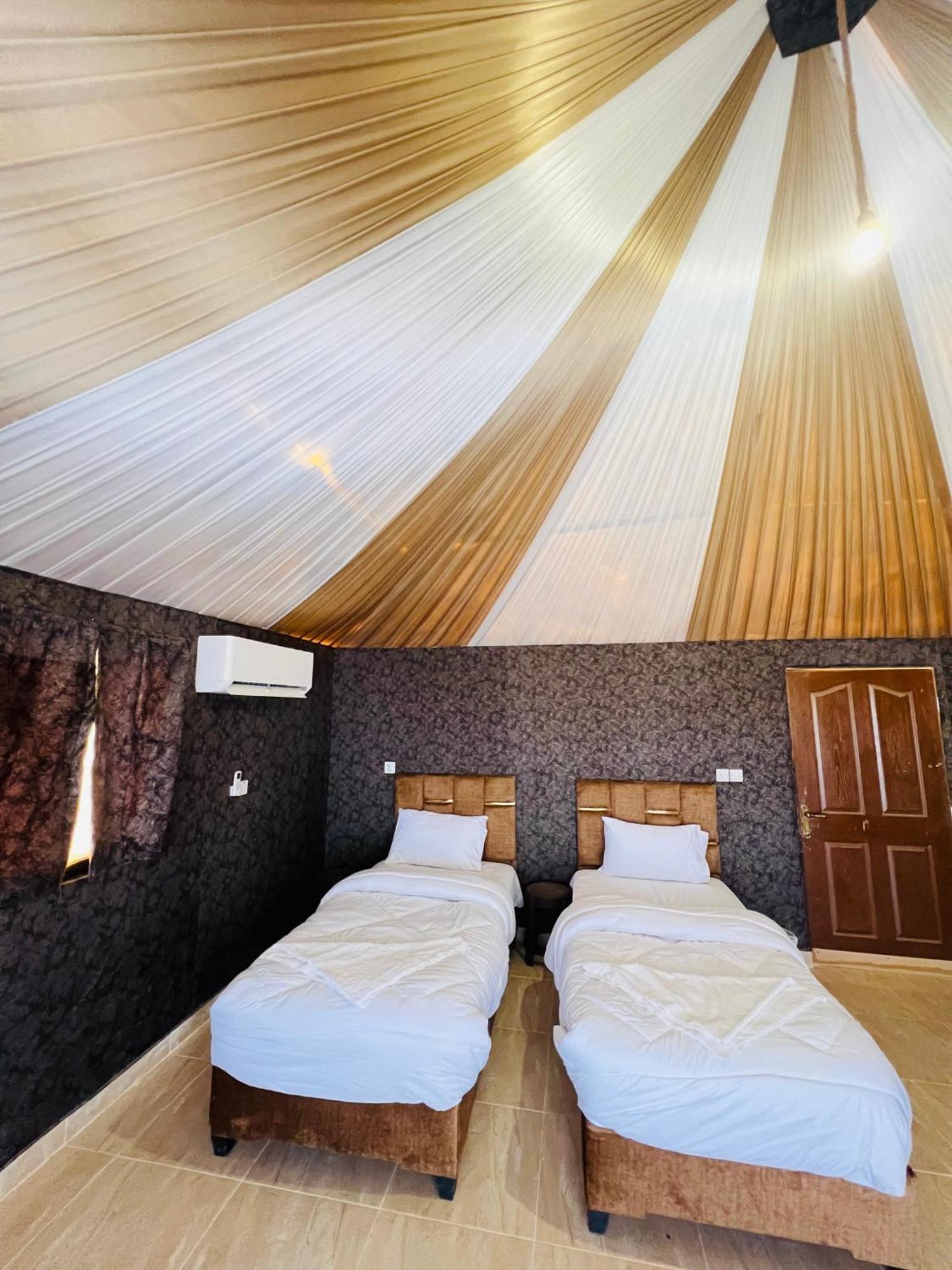 Apartament Abdullah Luxury Camp Wadi Rum Zewnętrze zdjęcie