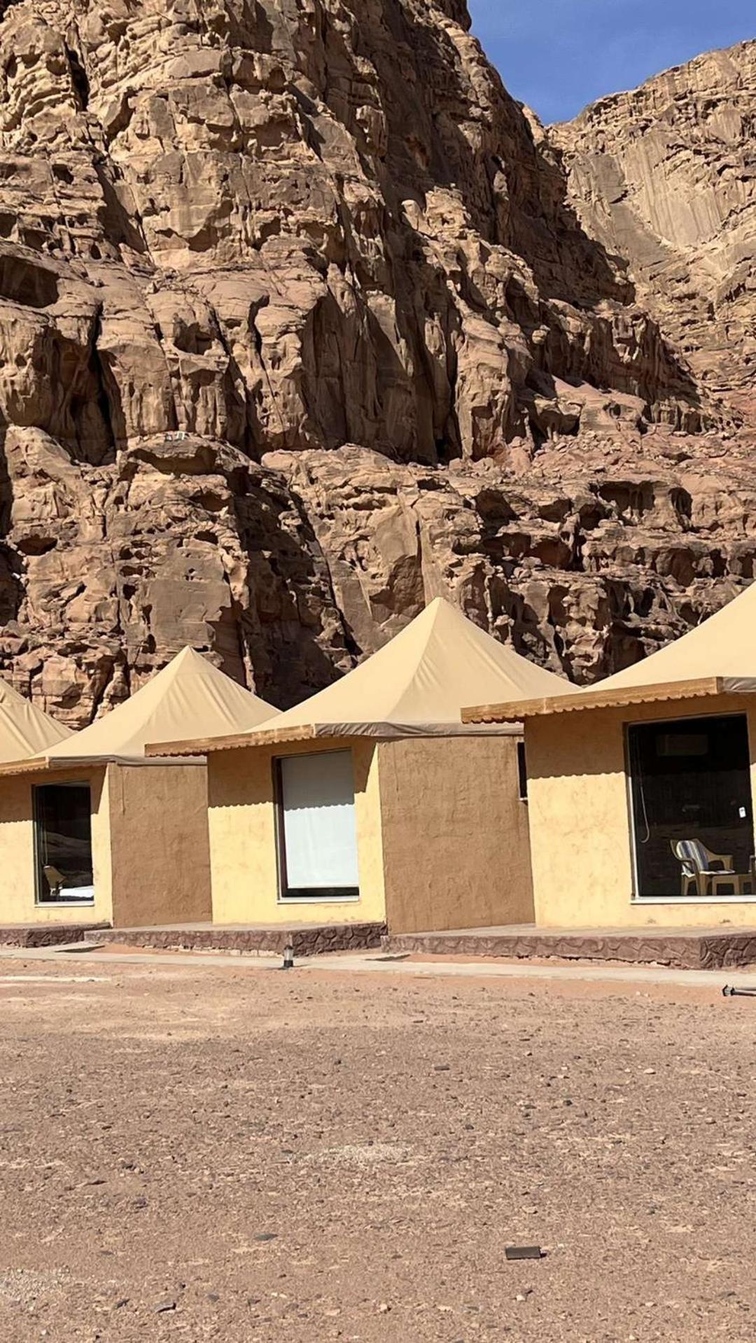 Apartament Abdullah Luxury Camp Wadi Rum Zewnętrze zdjęcie